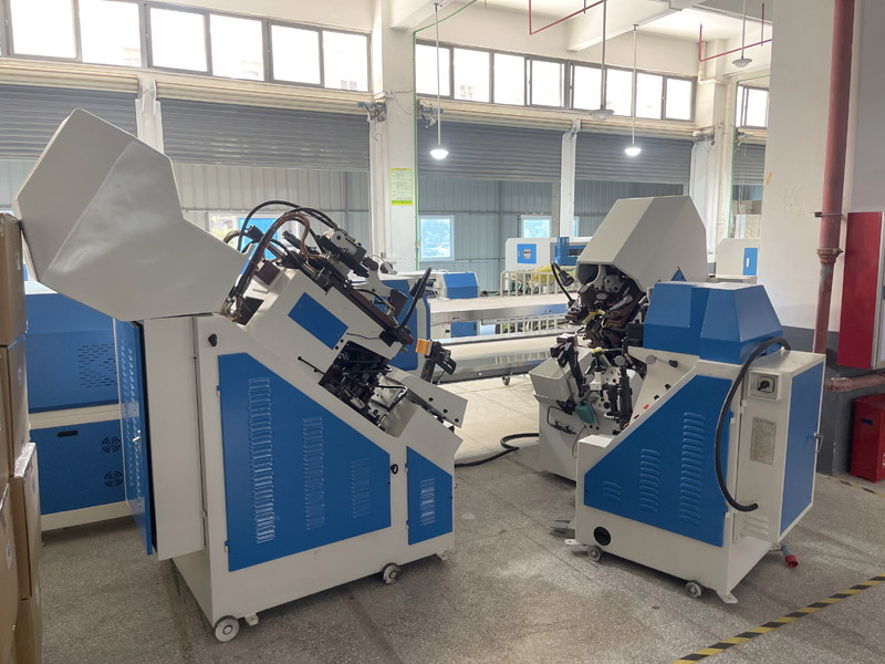 EVA/PVC Injection Machine 1