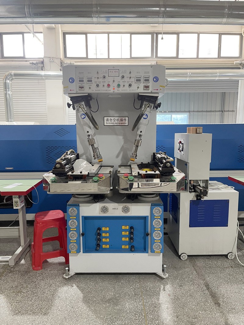 EVA/PVC Injection Machine 2
